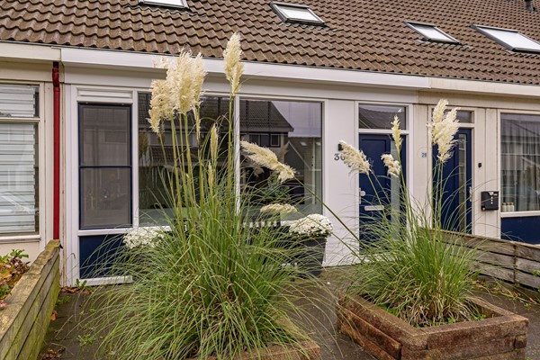 Foto - Te koop: De Stringen 30, 9074 BD Hallum